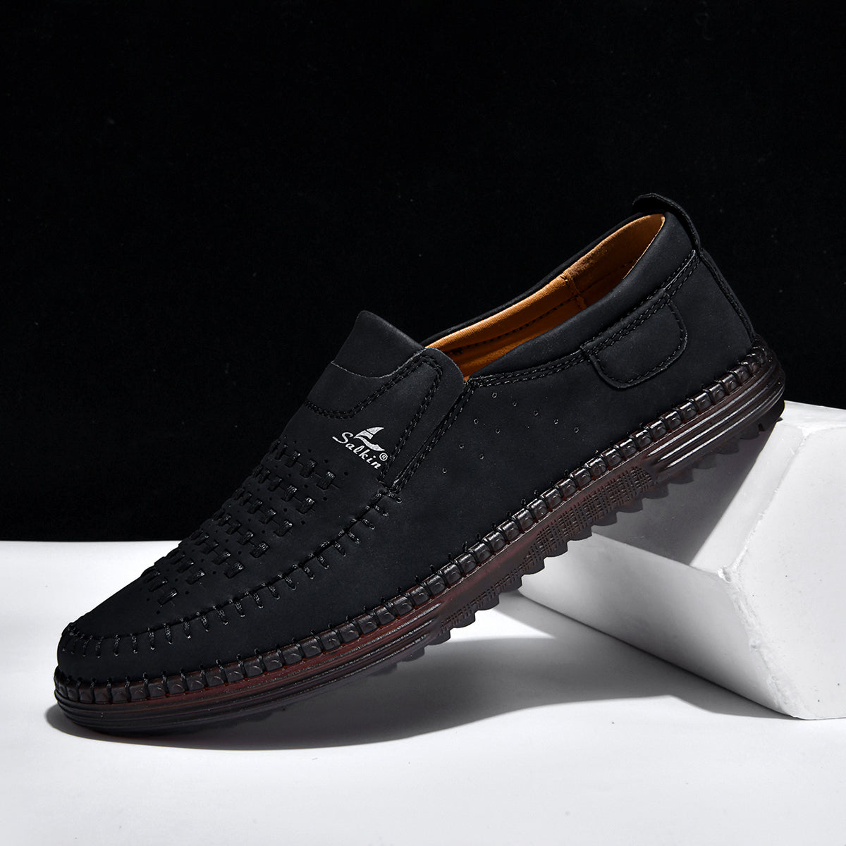 Men's Comfortable Casual Shoes, Built-In Arch Support, Lightweight, Waterproof, Slip Resistant, Breathable Upper, Durable For 5 Years.